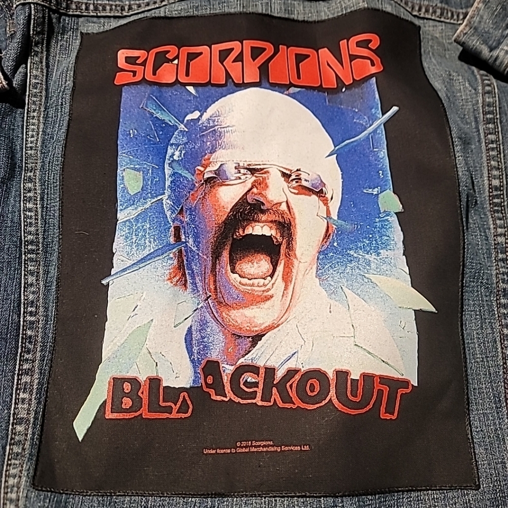 Levis Red Tab Jeans Slim Fit Denim Trucker Jacket Scorpions Blackout Patch